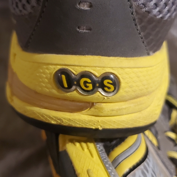 ASICS LADY GEL-DS TRAINER 17 SHOES 10.5 US 42.5 EUR - Picture 7 of 8